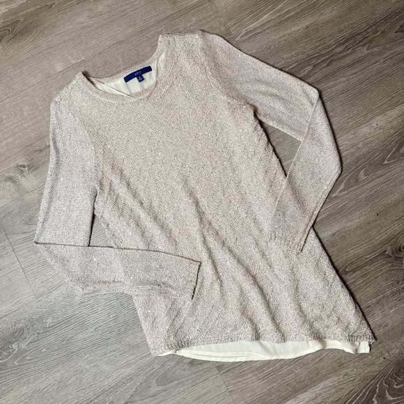 •APT 9• TOP - Picture 1 of 5